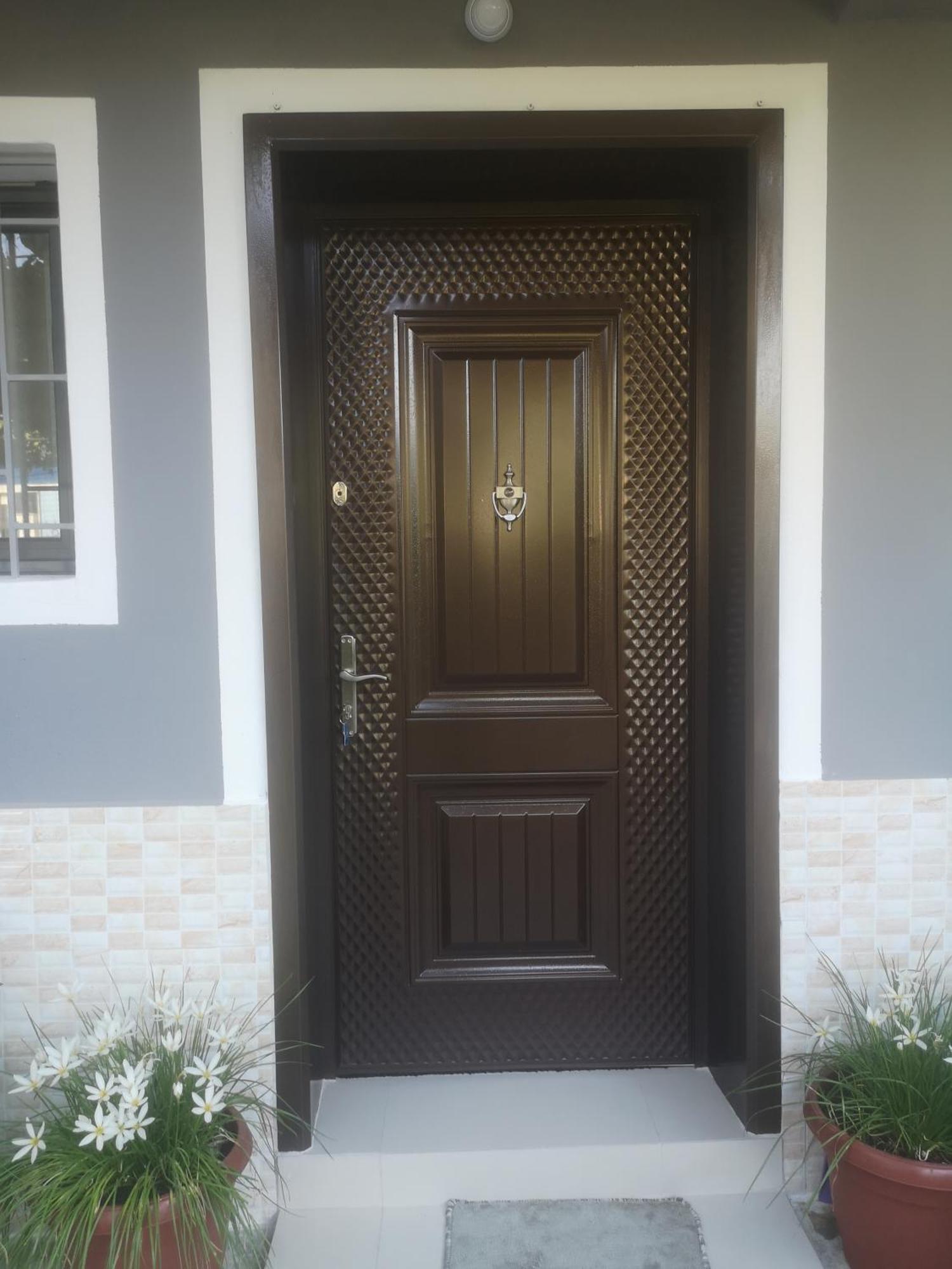 Guest House Emi Берат Екстериор снимка