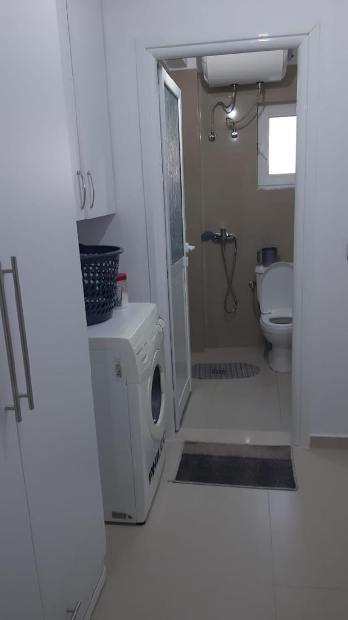 Guest House Emi Берат Екстериор снимка